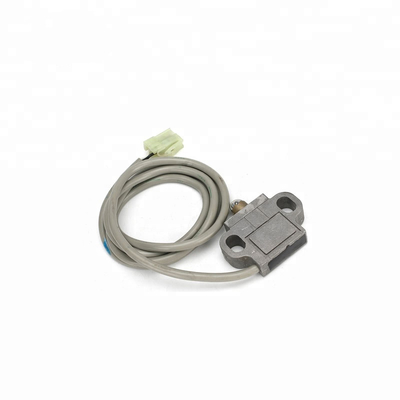 Escavatore Pressure Switch Sensor di viaggio 203-06-5621 D4C-9093 PC200-5 PC200-6